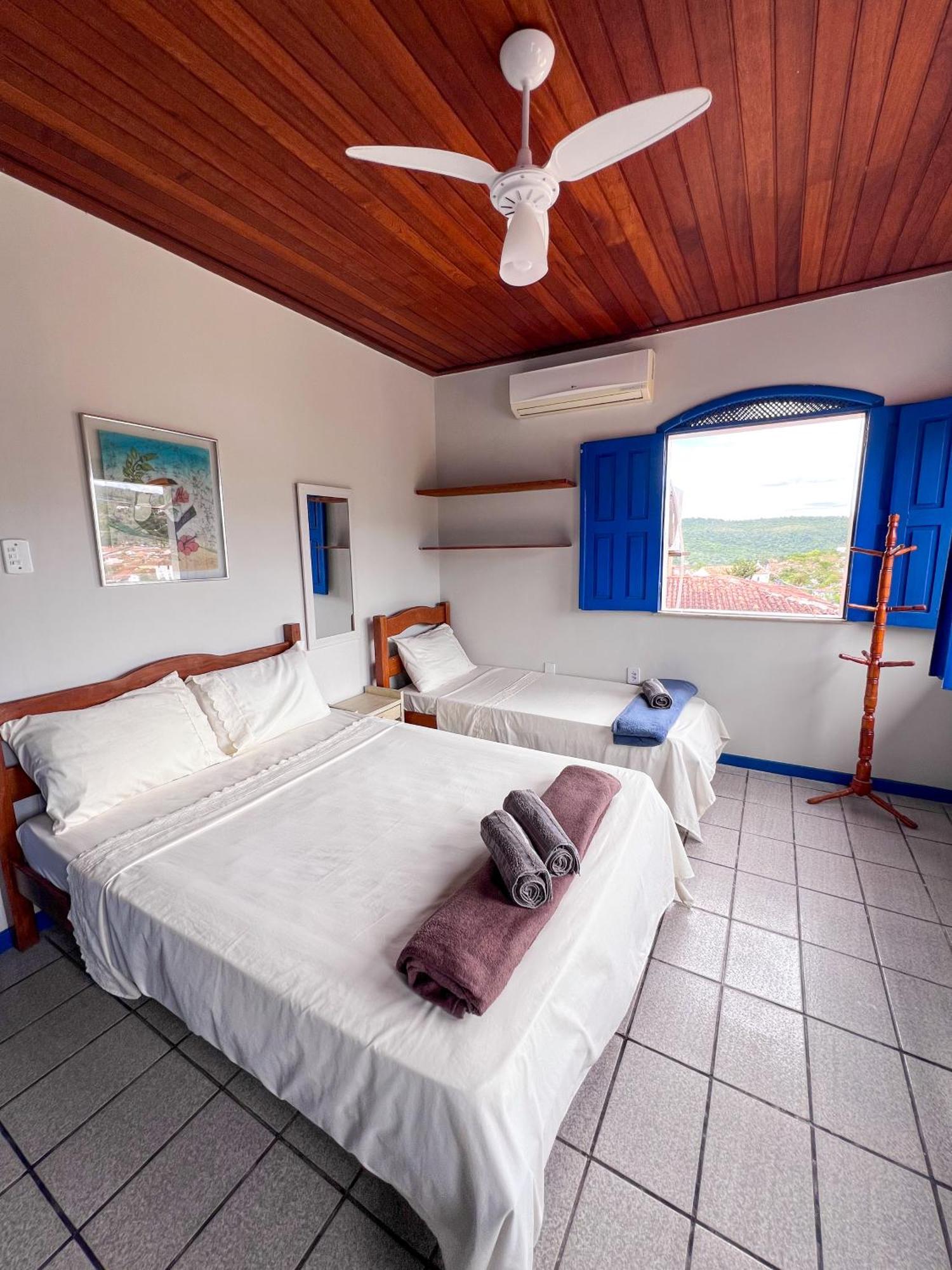 Quarto Triplo com Vista da Cidade